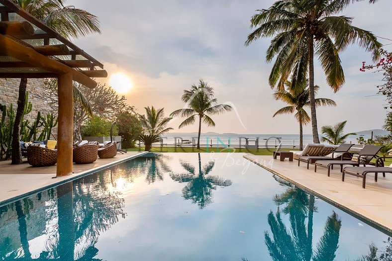 Villa en primera línea de mar en Buzios para vacaciones