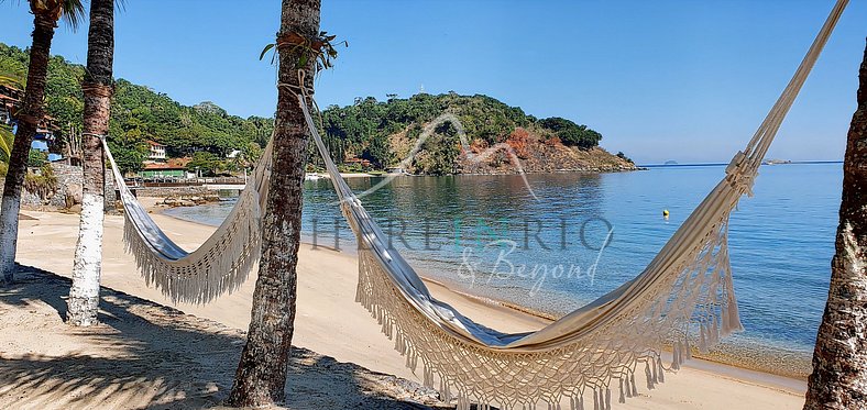 Villa excepcional con piscina y playa privada en Angra dos R