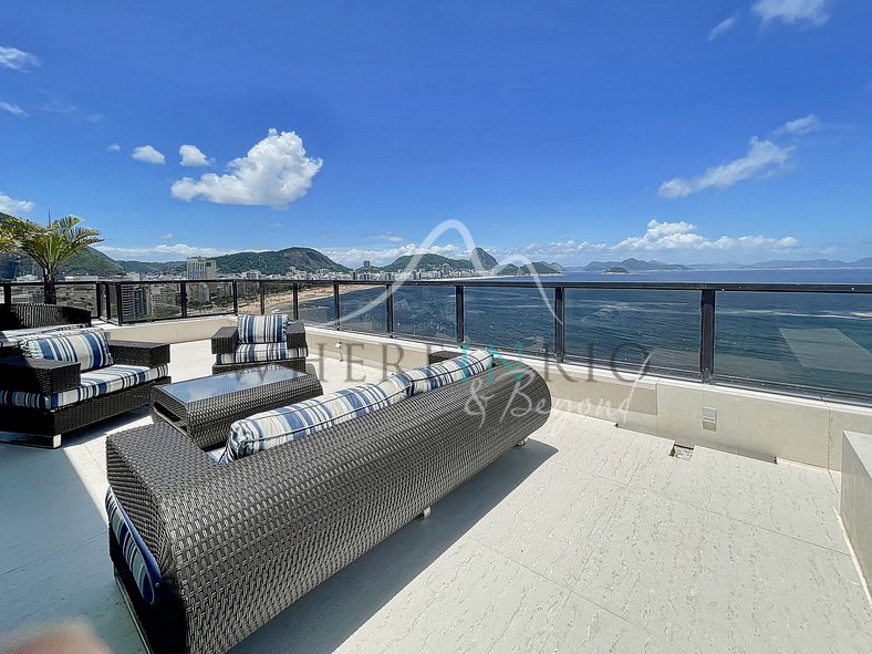 Wonderful penthouse with 5 suites and stunning view in Copac