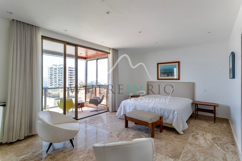 Wonderful penthouse with 5 suites and stunning view in Copac