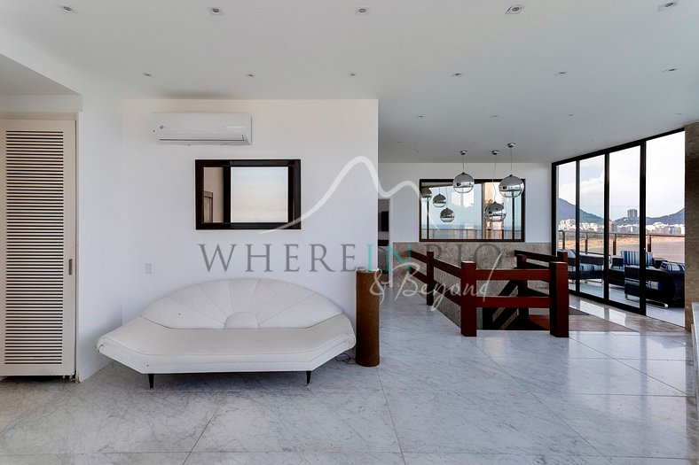 Wonderful penthouse with 5 suites and stunning view in Copac